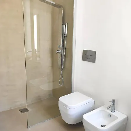Matteotti 21 Rooms בית הארחה *